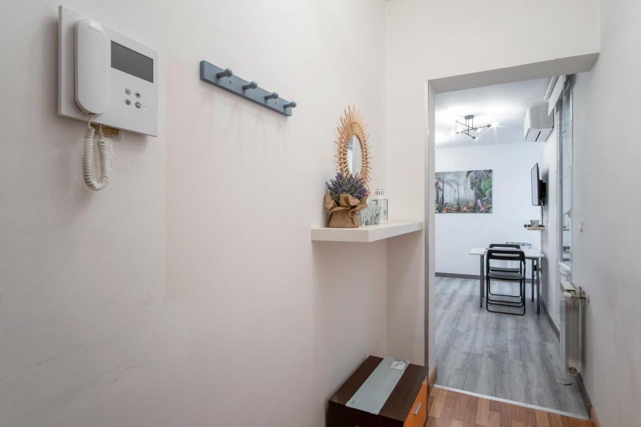 1 Bedrooms 1 Bathrooms Furnished - Cortes - Cozy- Mintystay Apartamento *